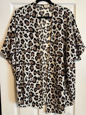 BiBi Leopard Print Short Sleeve Open Front Kimono Cardigan